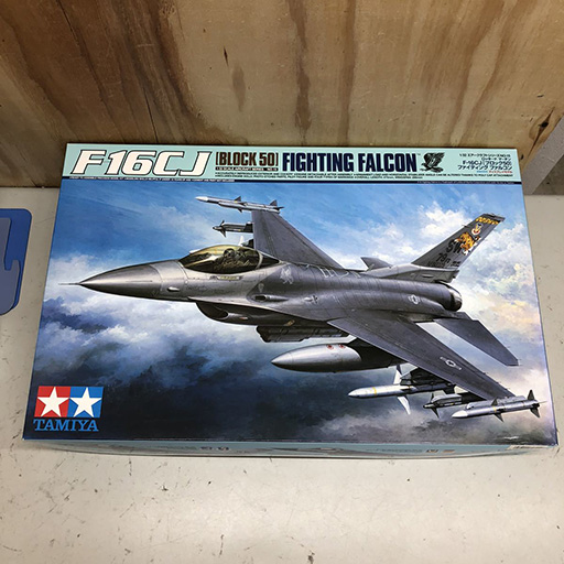 タミヤ ロッキードマーチン F-16CJ ファイティングファルコン